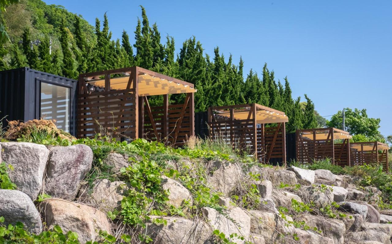 Hotel Retreat佐渡風島 グランピング- Self Check-In Only Sado Exterior foto